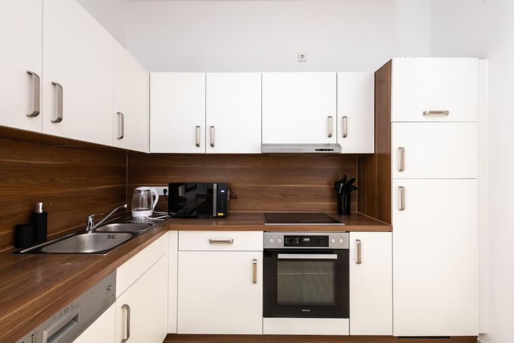Diamond Apartment Wenen Buitenkant foto