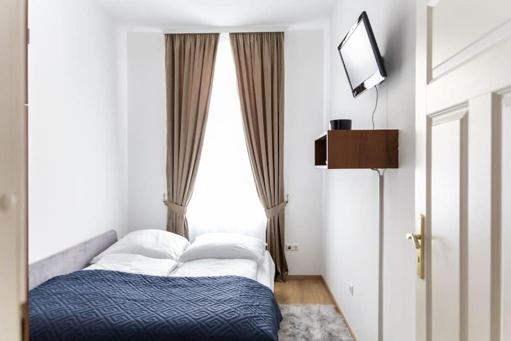 Diamond Apartment Wenen Buitenkant foto